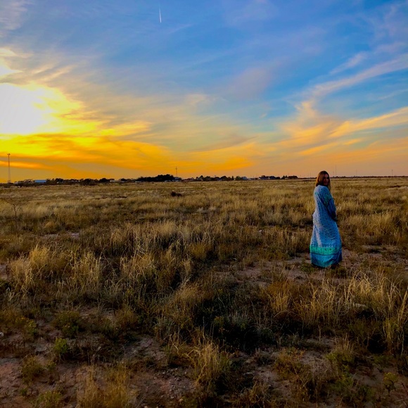 Meet Your Posher, Tiff - Picture 1 of 16